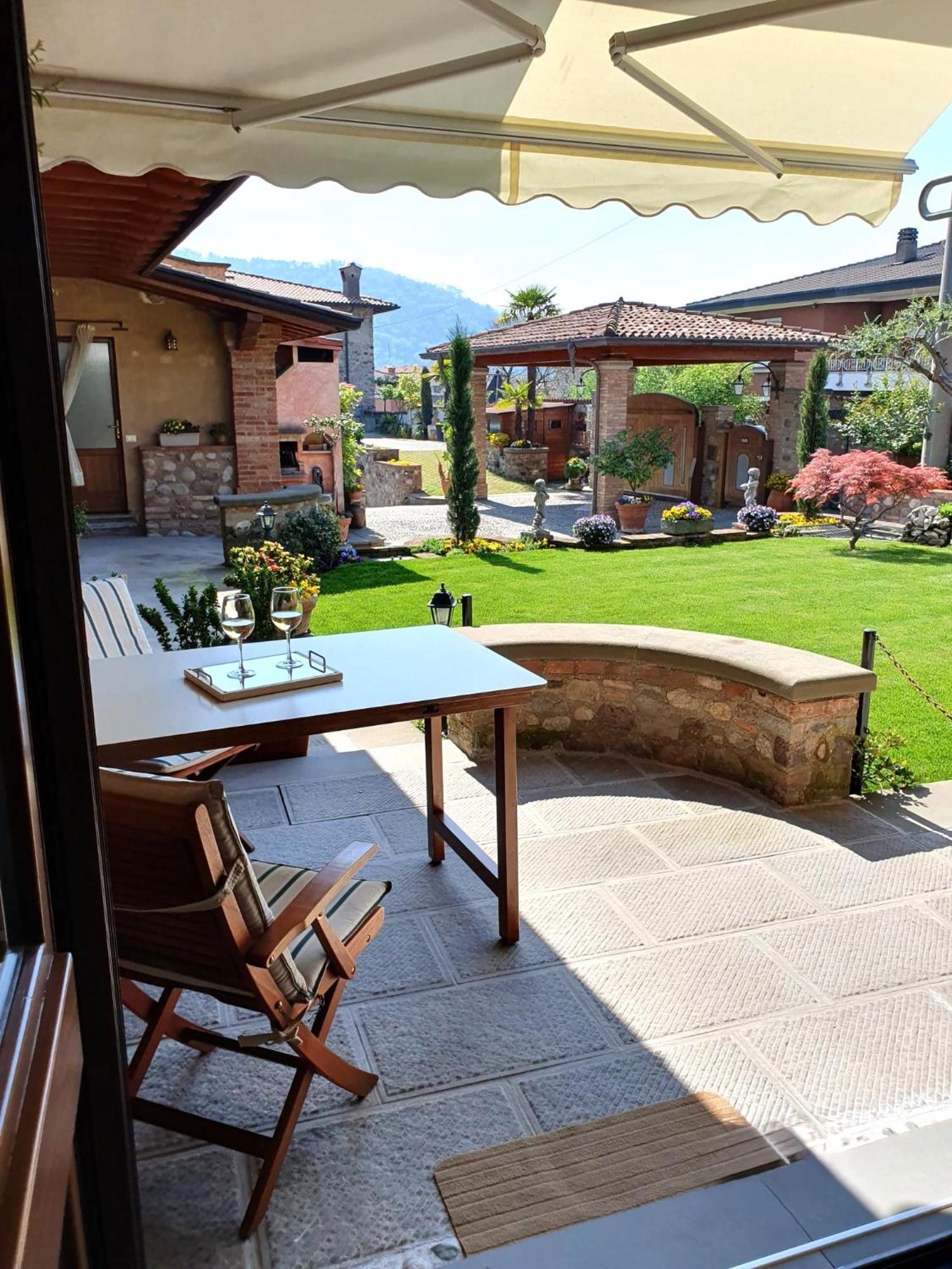 Apartamento La Corte Del Bona - Vicino Alle Cantine E A Circa 15 Minuti Dal Lago Di Iseo - Erbusco Exterior foto