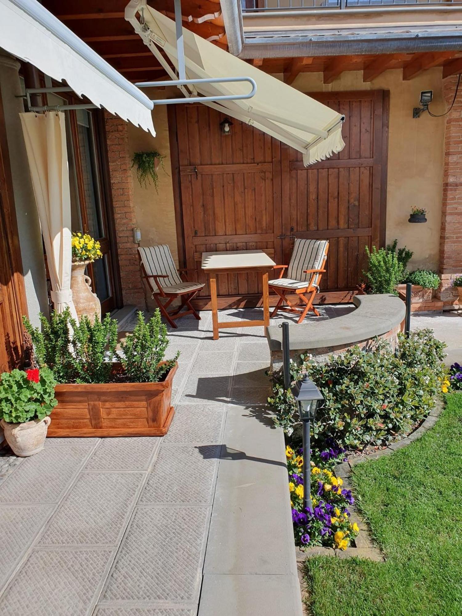 Apartamento La Corte Del Bona - Vicino Alle Cantine E A Circa 15 Minuti Dal Lago Di Iseo - Erbusco Exterior foto