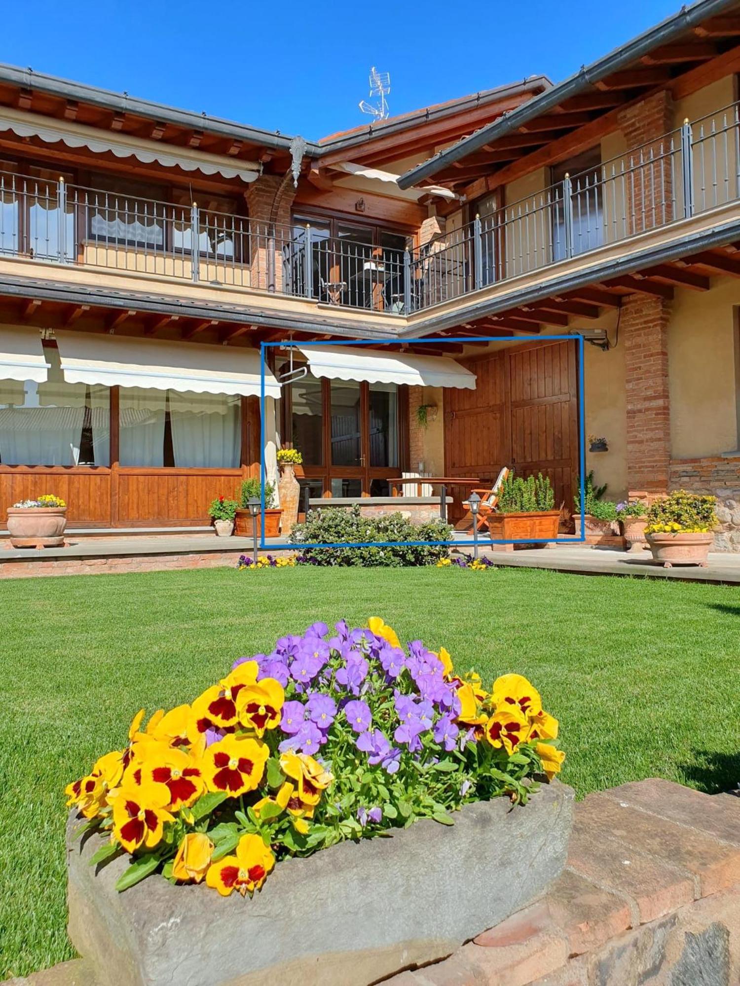 Apartamento La Corte Del Bona - Vicino Alle Cantine E A Circa 15 Minuti Dal Lago Di Iseo - Erbusco Exterior foto