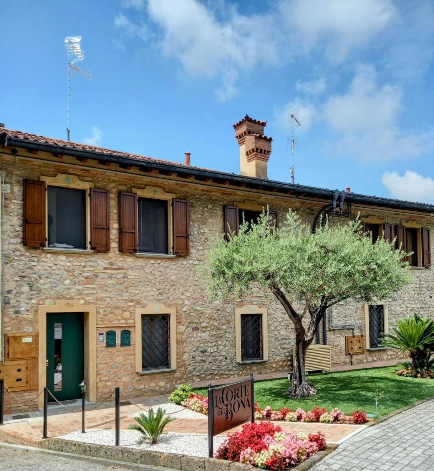 Apartamento La Corte Del Bona - Vicino Alle Cantine E A Circa 15 Minuti Dal Lago Di Iseo - Erbusco Exterior foto